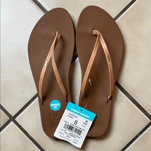 Reef Women’s Cushion Slim Flip Flop Sandal